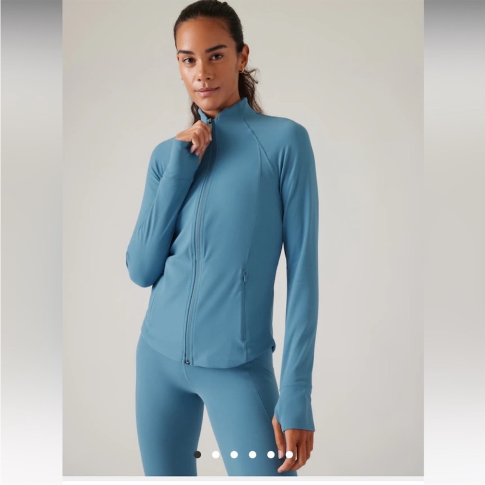 ATHLETA SALUTATION JACKET SIZE XS